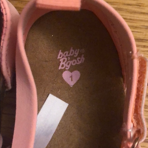 Coral Sandals - Picture 5 of 5